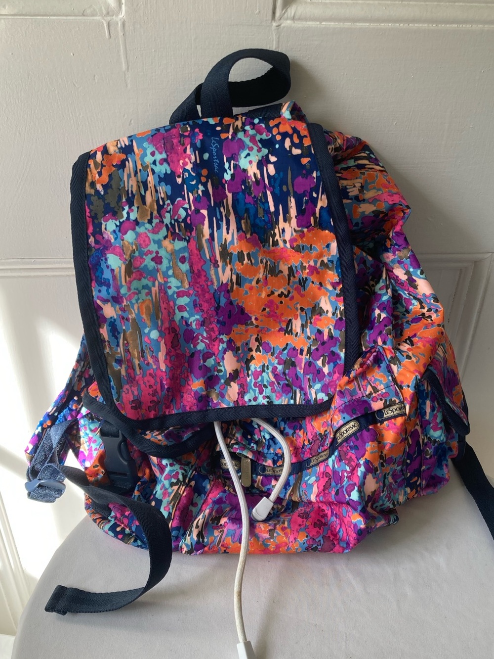 NWOT Lesportsac Voyager backpack beautiful Impressionism painted look